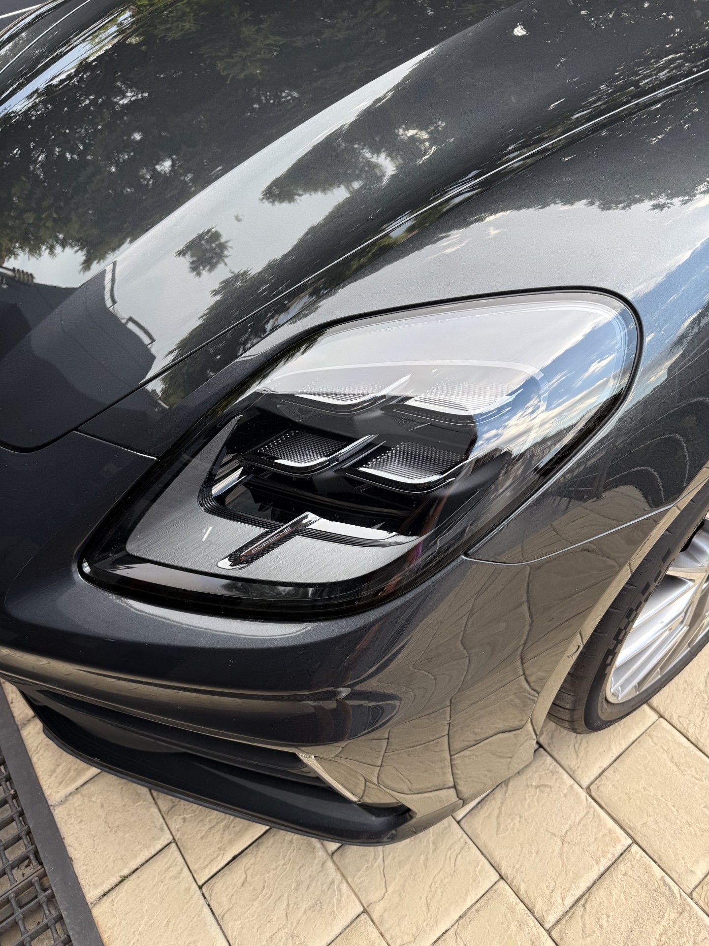 Porsche headlight